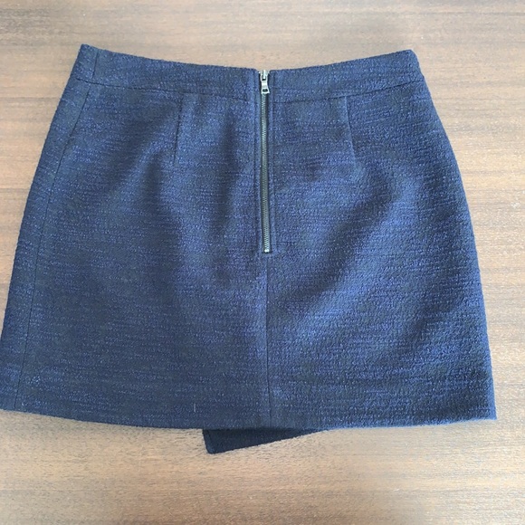 NEVER WORN BGBGMAXAZRIA navy blue skirt - S - Picture 2 of 3